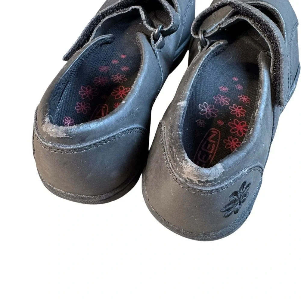 Keen Luna Mary Jane Shoes Sandals Girls Size 4 Black